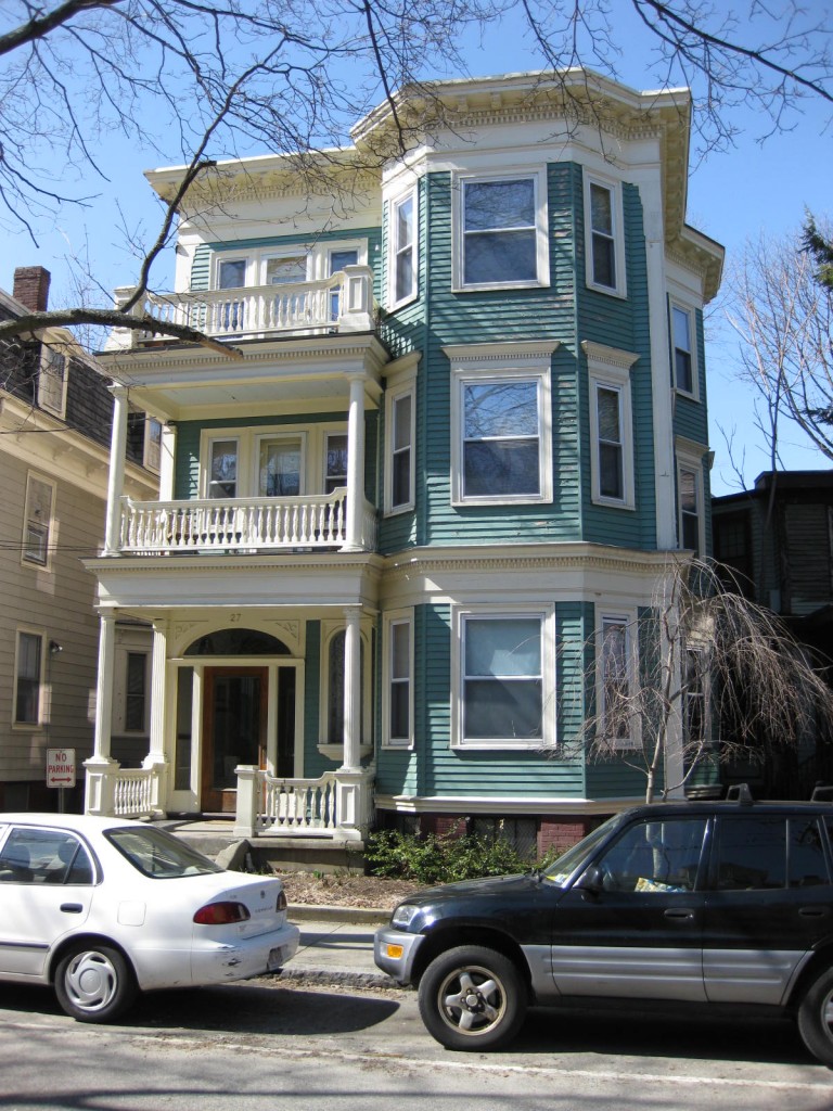 triple-decker-house-style-three-family-houses-in-cambridge-centers