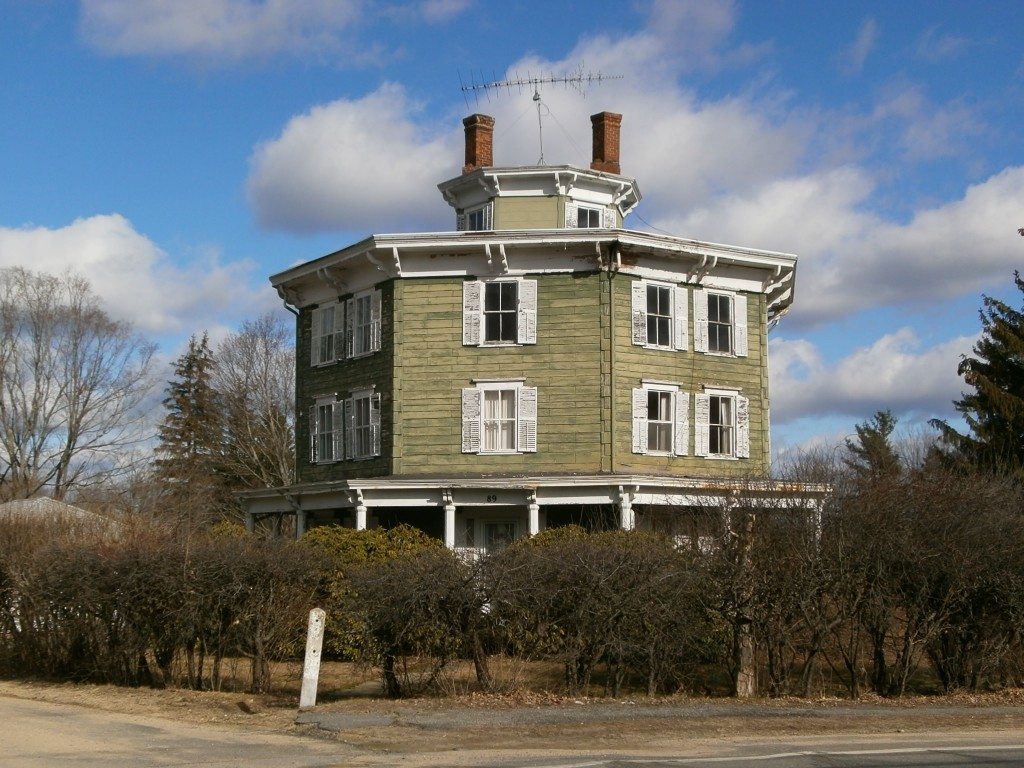 Octagon House in Templeton MA Centers And Squares